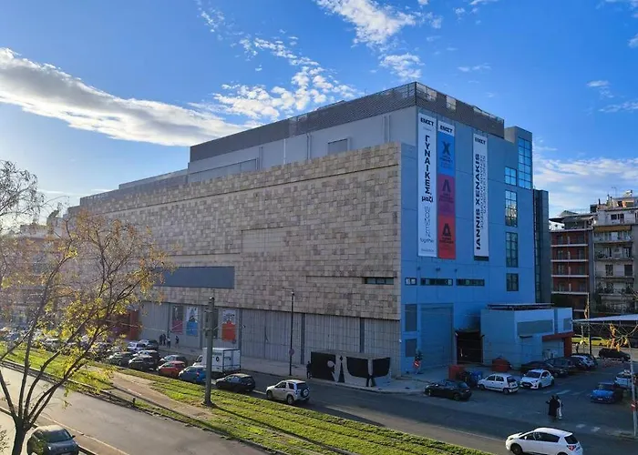 Chic Urban Retreat Steps From Museum Of Cont. Art!